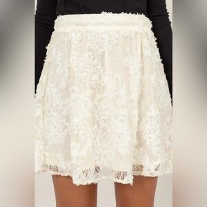 Hyfve Women's Cream 3D Floral Appliqué Lace Mini Skirt - Size M
